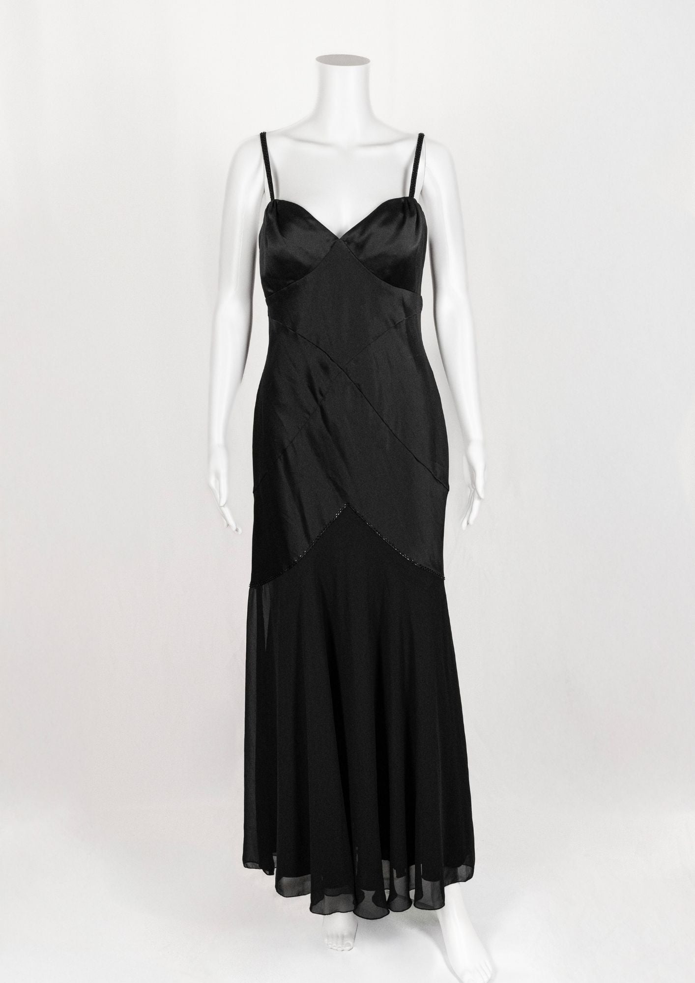 Amanda Wakeley Black Spaghetti Strap Gown Reloved - Evening and Occasion Wear Amanda Wakeley Black Spaghetti Strap Gown Reloved - Evening and Occasion Wear