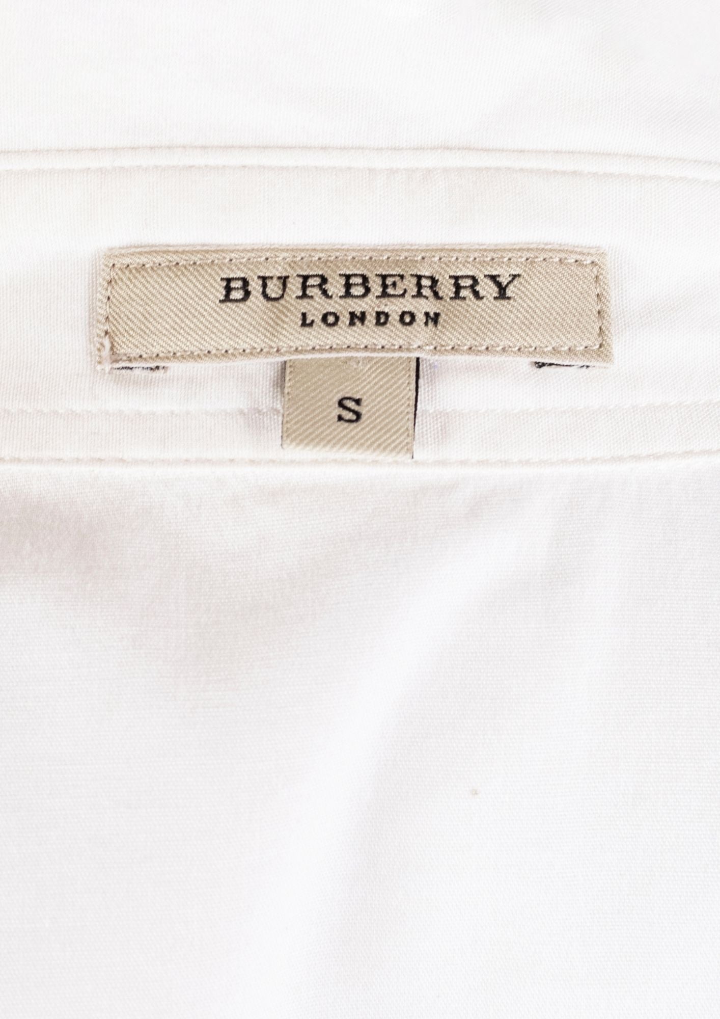 Burberry White Button - Down Shirt - Reloved - Timeless Styles