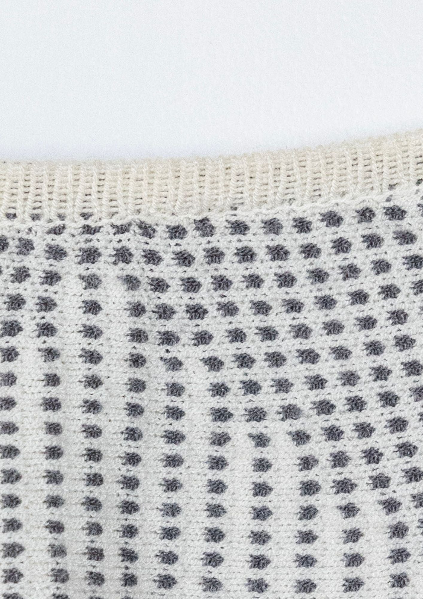 Emporio Armani Cardigan - Reloved - Timeless Styles