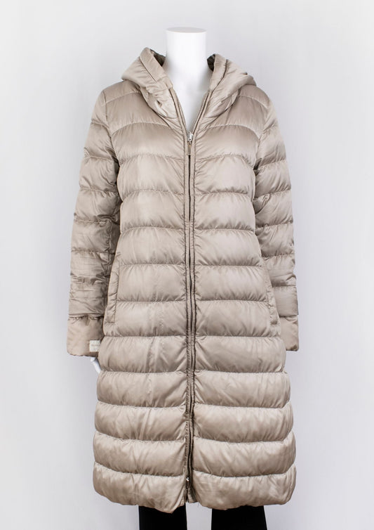 Max Mara Hooded Puffer Jacket - Reloved - Timeless Styles