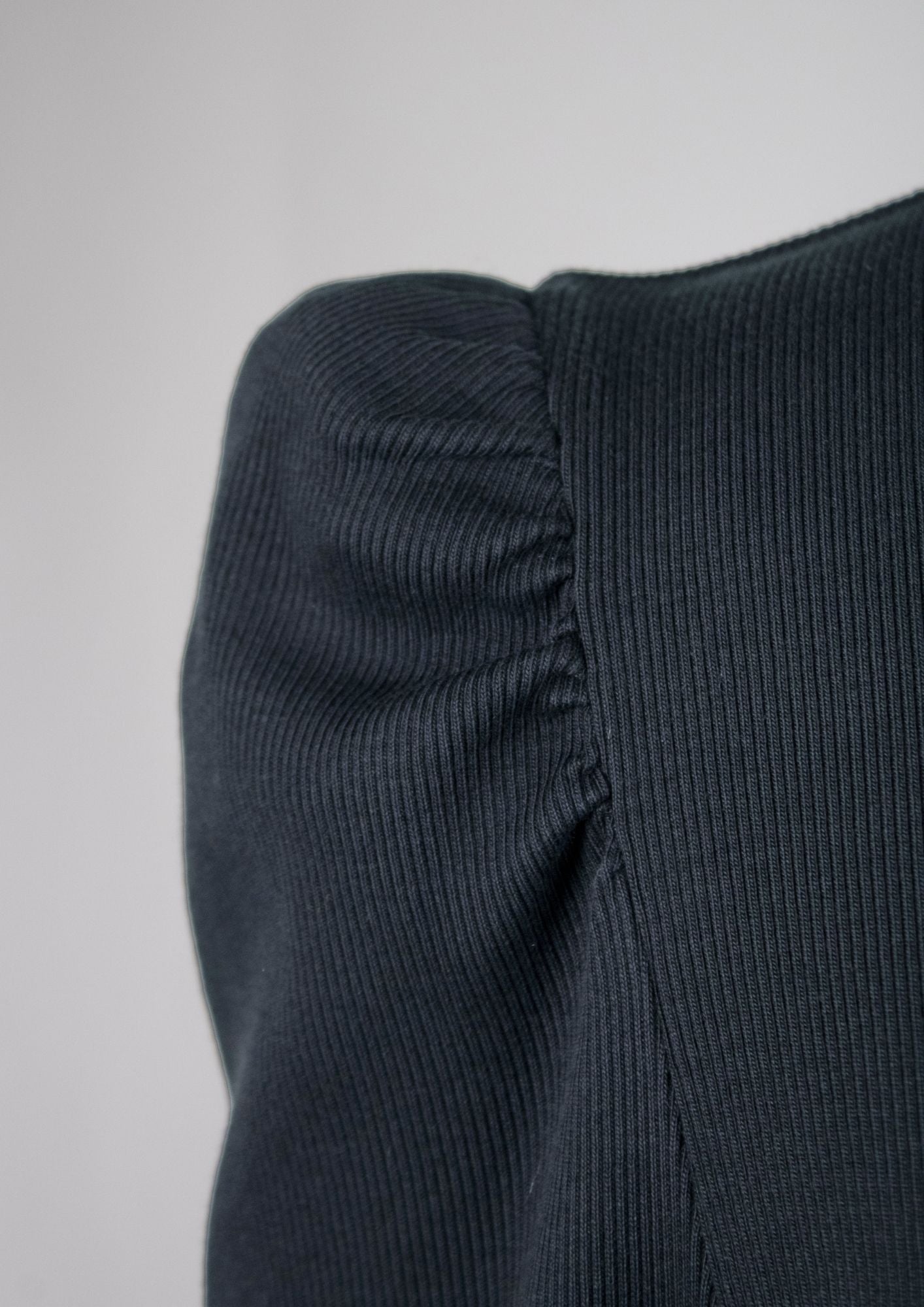 Veronica Beard Dark Grey Top - Reloved - Timeless Styles